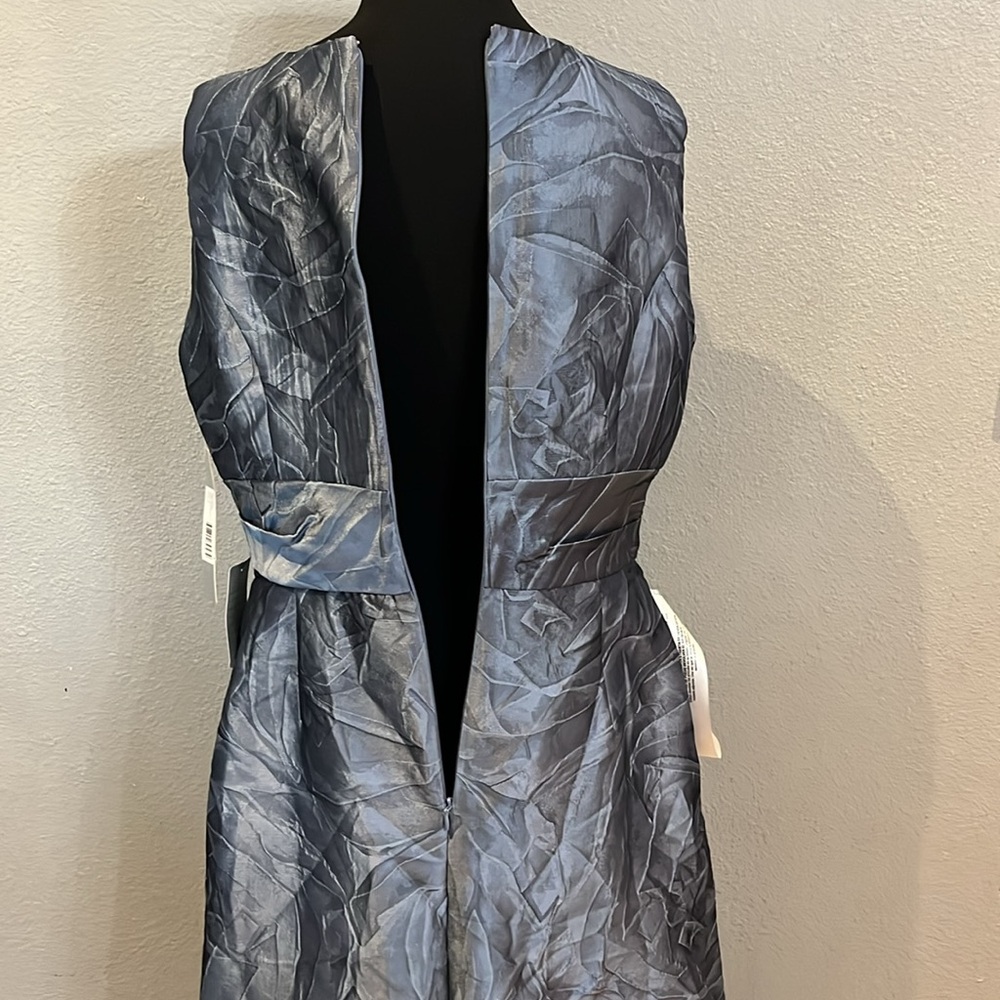 Kay Unger Blue Textured V-Neck Maxi Dress - Picture 12 of 16
